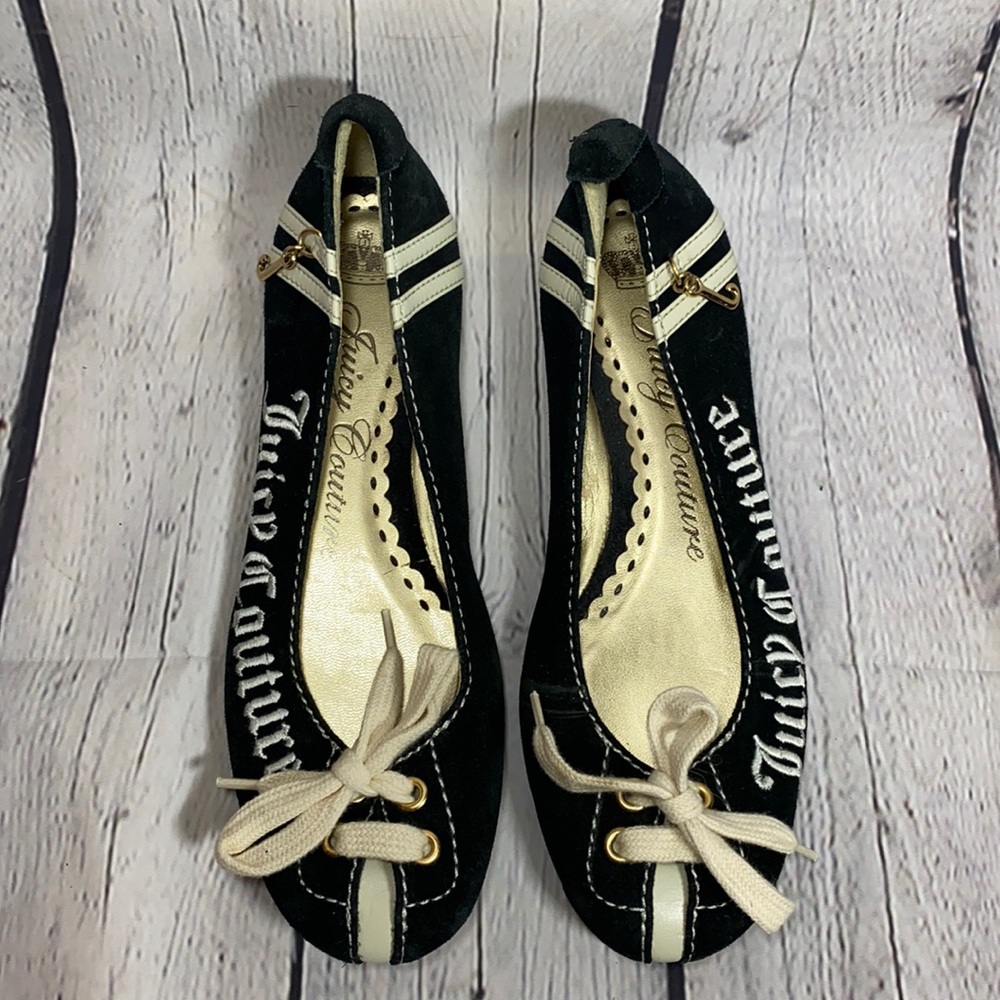 Juicy Couture slip on Suede Black & Cream 6.5 shoe
